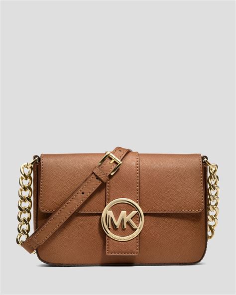 michael michael kors fulton medium messenger 